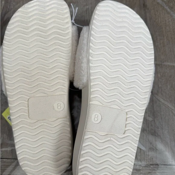 All in motion slip ons size 8 NWT - Picture 3 of 5